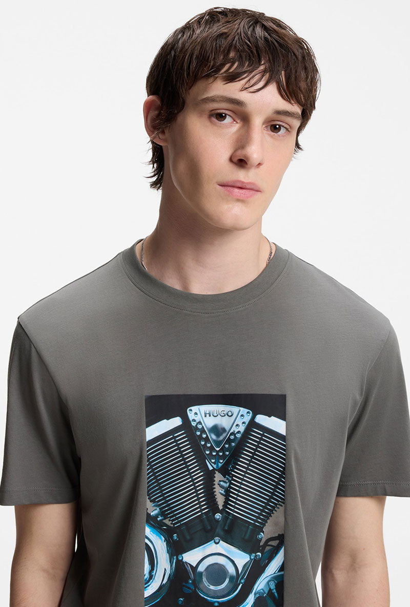Front image of a model wearing Dostino t in dark grey, by brand Hugo