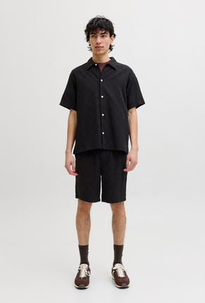 Front image of Jaiden wavy jogger shorts in black, by brand Jack&jones