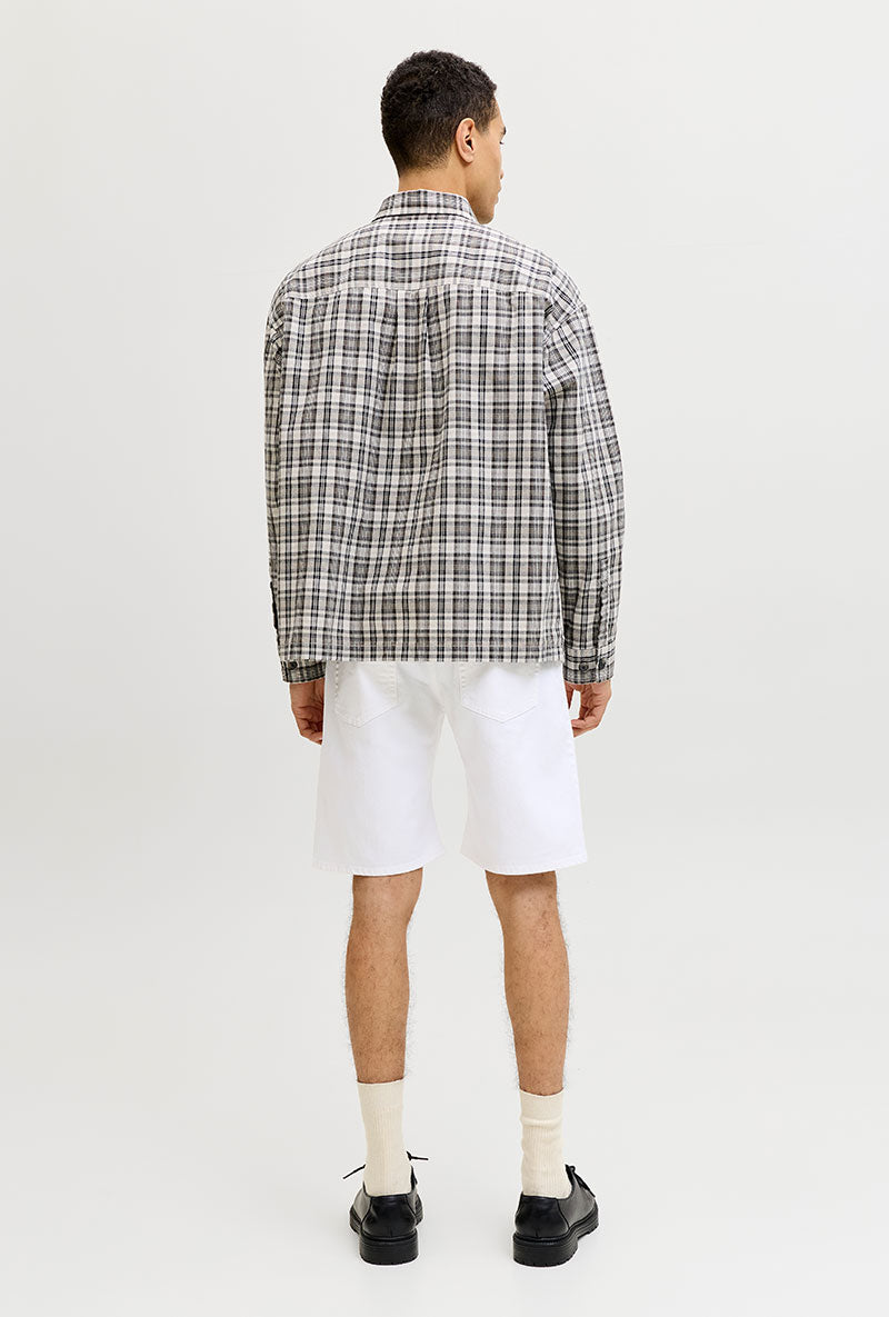 Back image of a model wearing Rick original shorts in white, by brand Jack&jones
