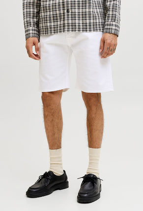 Front image of a model wearing Rick original shorts in white, by brand Jack&jones