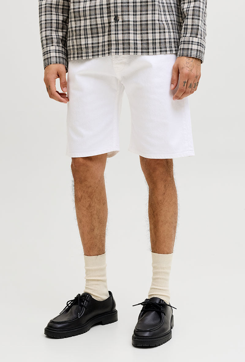 Front image of a model wearing Rick original shorts in white, by brand Jack&jones