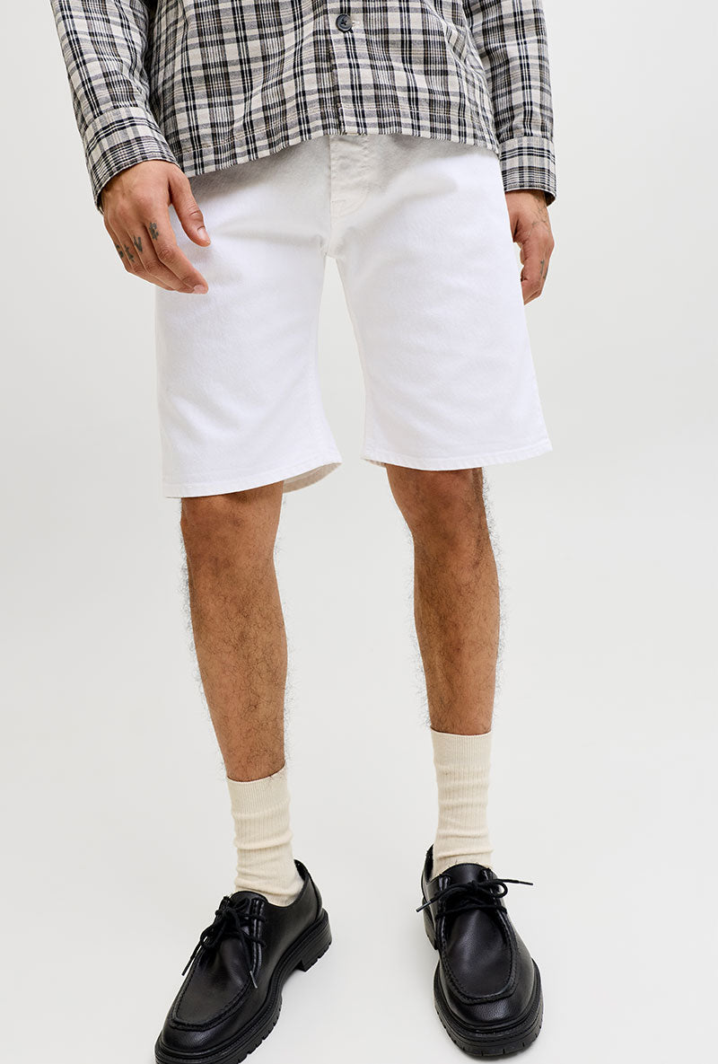 Front image of a model wearing Rick original shorts in white, by brand Jack&jones