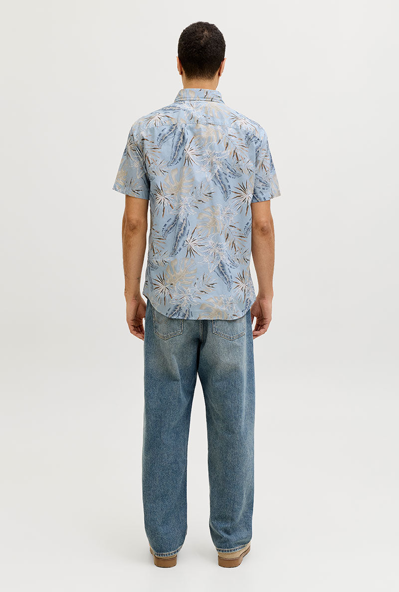 Back image of a model wearing Honolulu aop ss shirt in blue, by brand Jack&jones