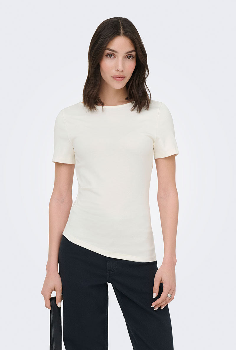 Front image of a model wearing Catie s/s assymetric top in white, by brand Jacqueline de yong
