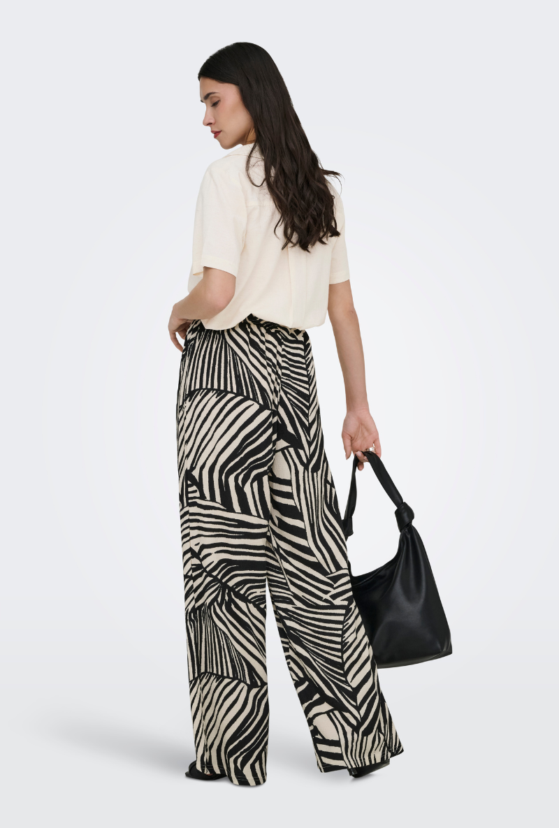 Debbie new loose pant of Debbie new loose pant in debbie new loose pant, by brand Jacqueline de yong