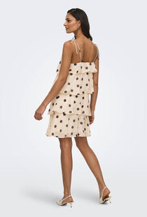 Back image of a model wearing the Fay life s/l dress in cream, by brand Jacqueline de yong