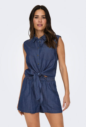 Front image of a model wearing Kai s/l shirt in denim, by brand Jacqueline de yong