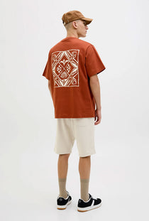 Back image of a model wearing the Gordon bradley sweat shorts in stone, by brand Jack&jones
