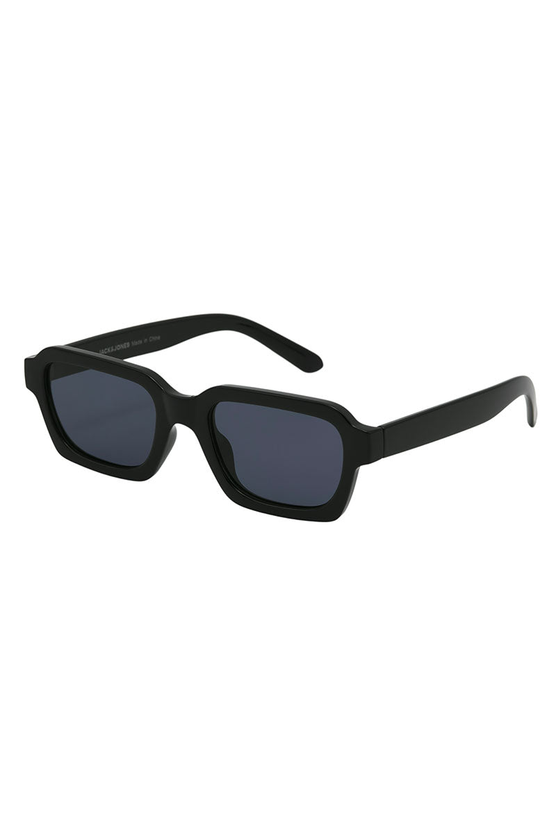 Side image of Avey sunglasses in black, by brand Jack&jones