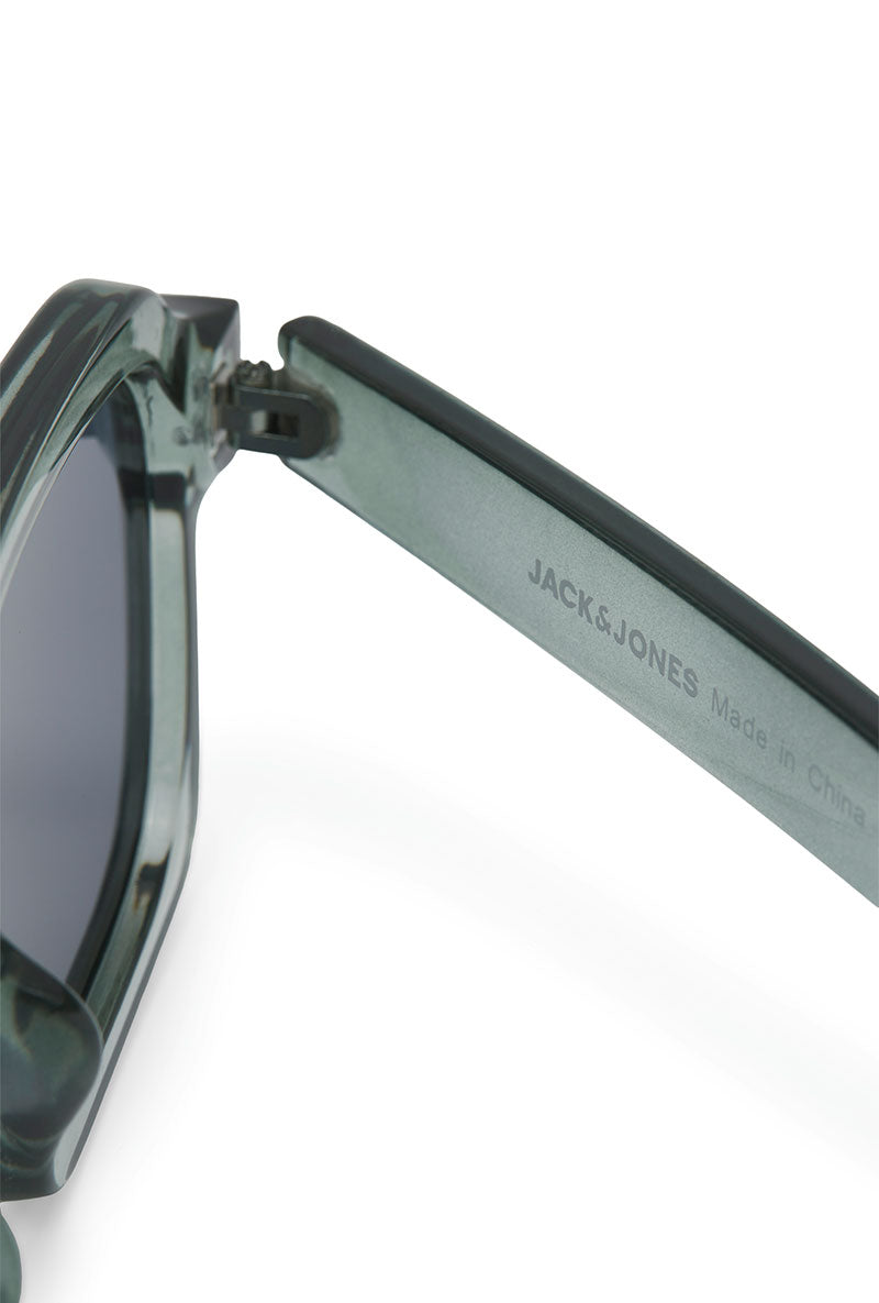 Detail image of Avey sunglasses in green, by brand Jack&jones