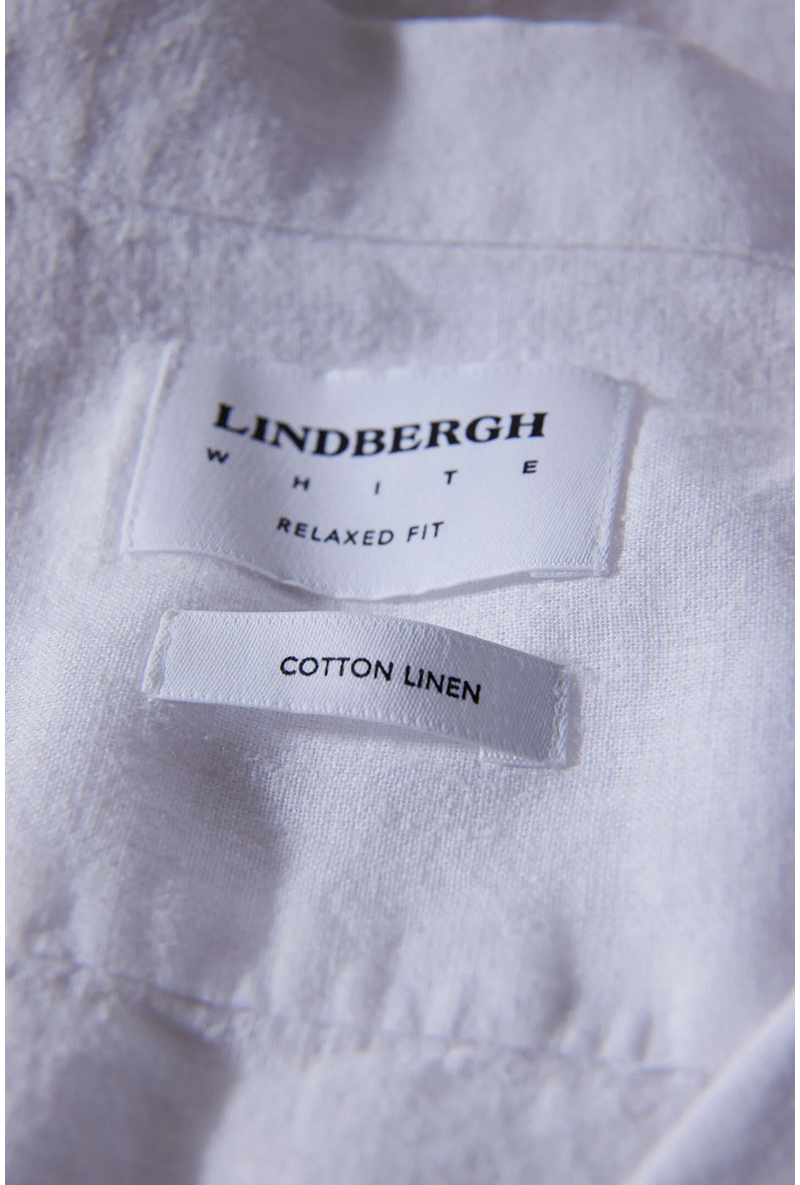 Detail image of Casual linen blend resort shirt in white, by brand Lindbergh
