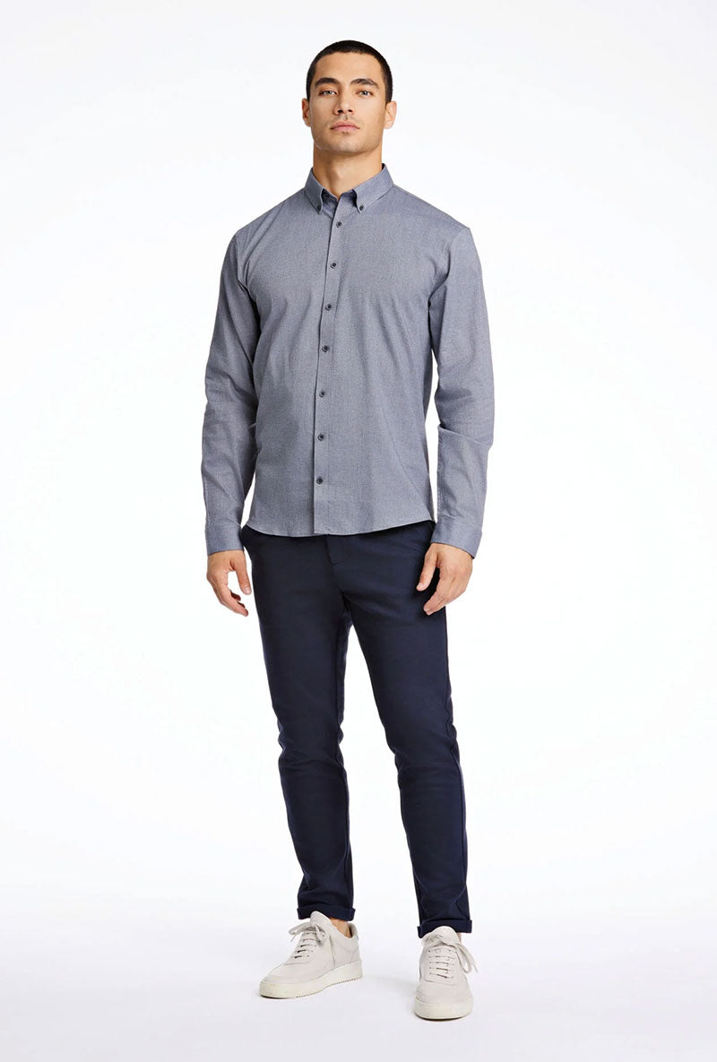 Front image of a model wearing Lindbergh mouline stretch l/s shirt in black, by brand Lindbergh