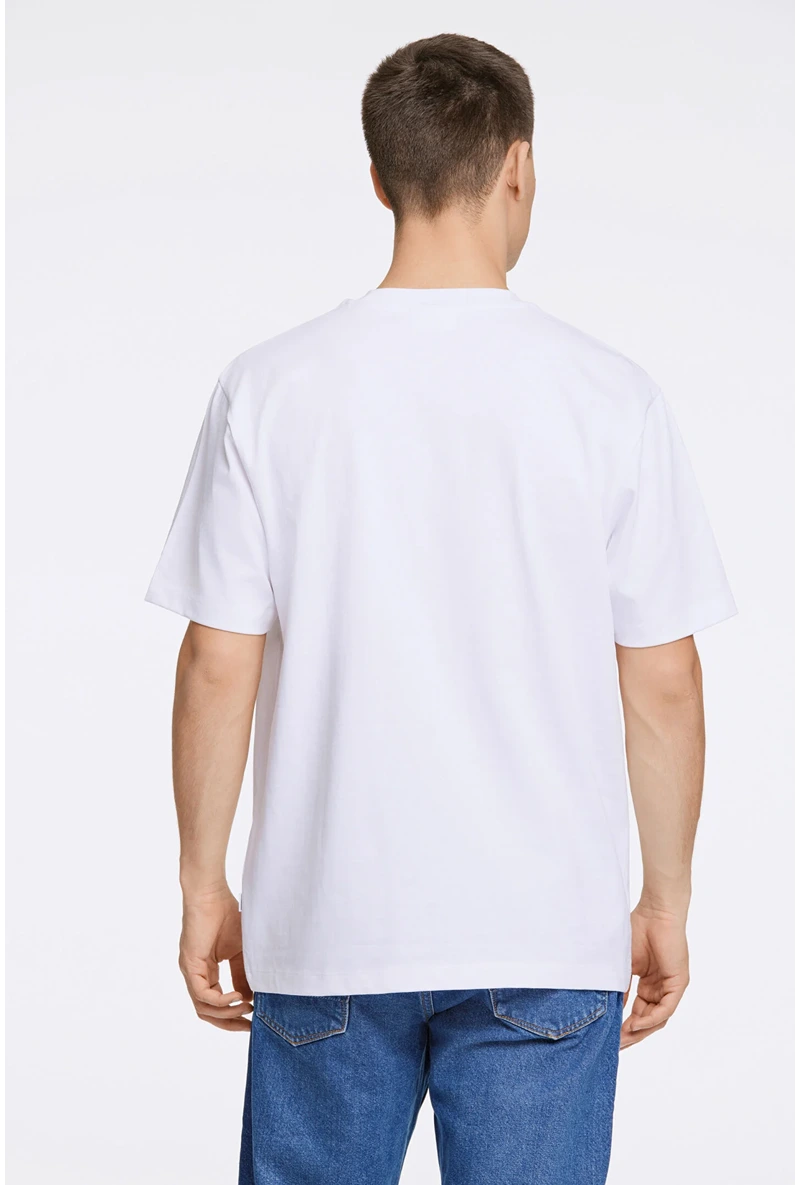 Back image of a model wearing Oversized s/s t in white, by brand Lindbergh