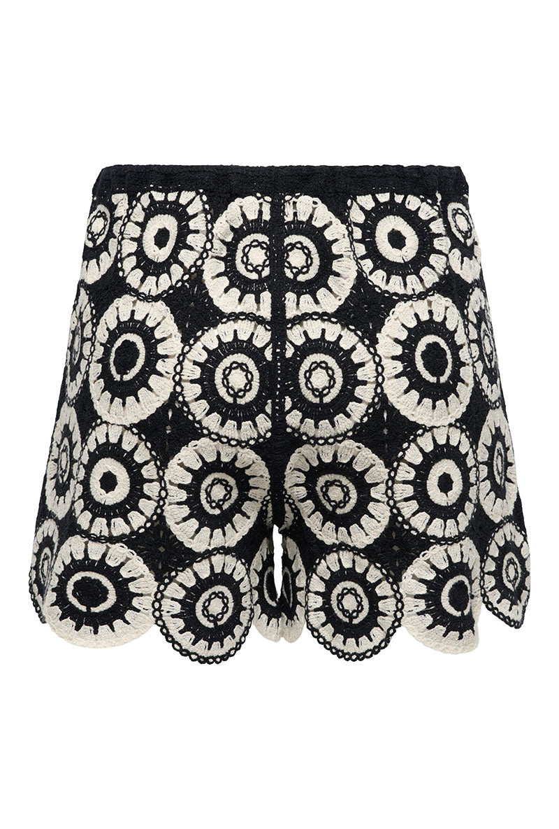 Back image of Yvonne shorts in black, by brand Only