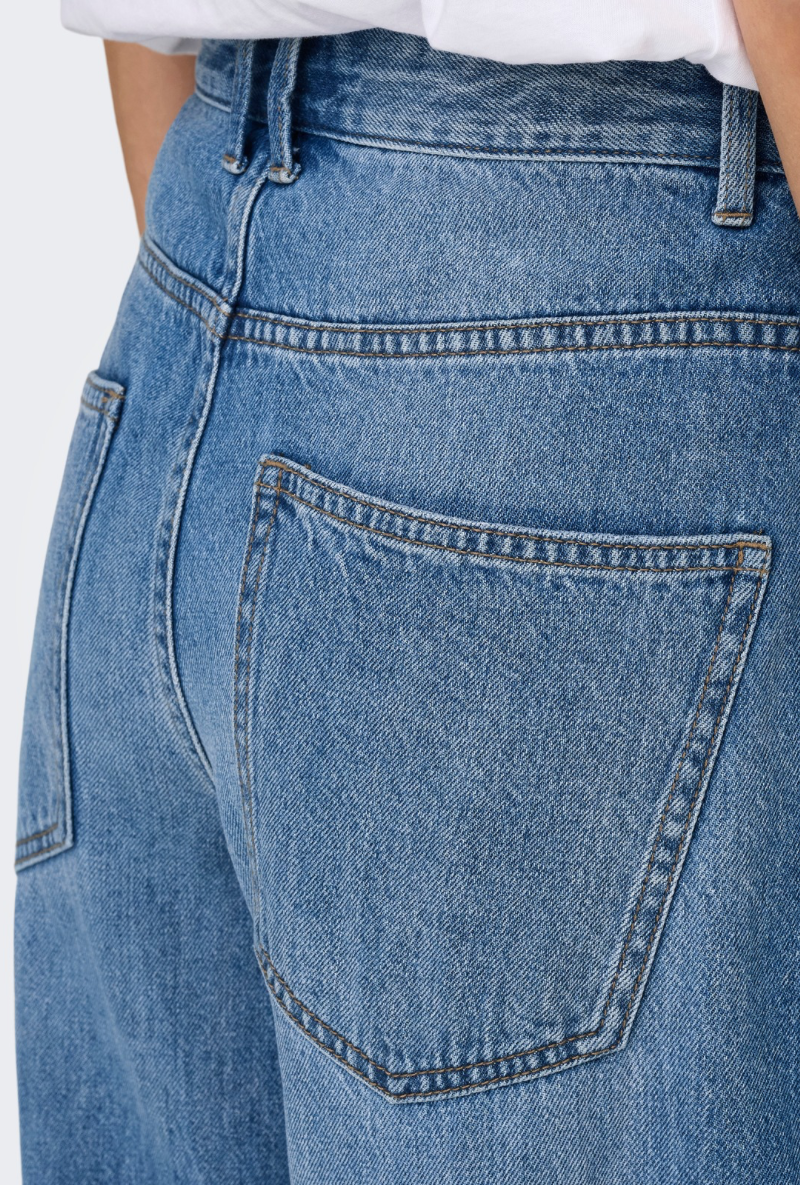 Detail image  of Only taylor barrel jeans in denim, by brand Only