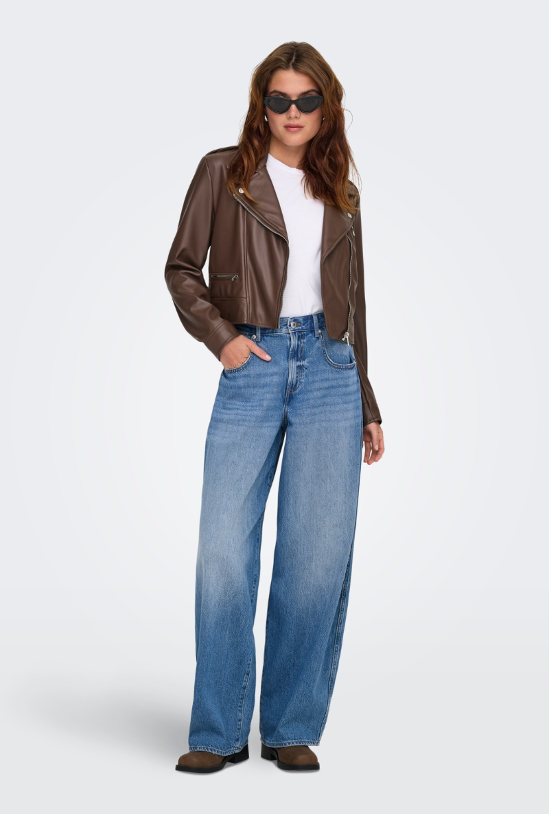 Front image of a model wearing Only taylor barrel jeans in denim, by brand Only