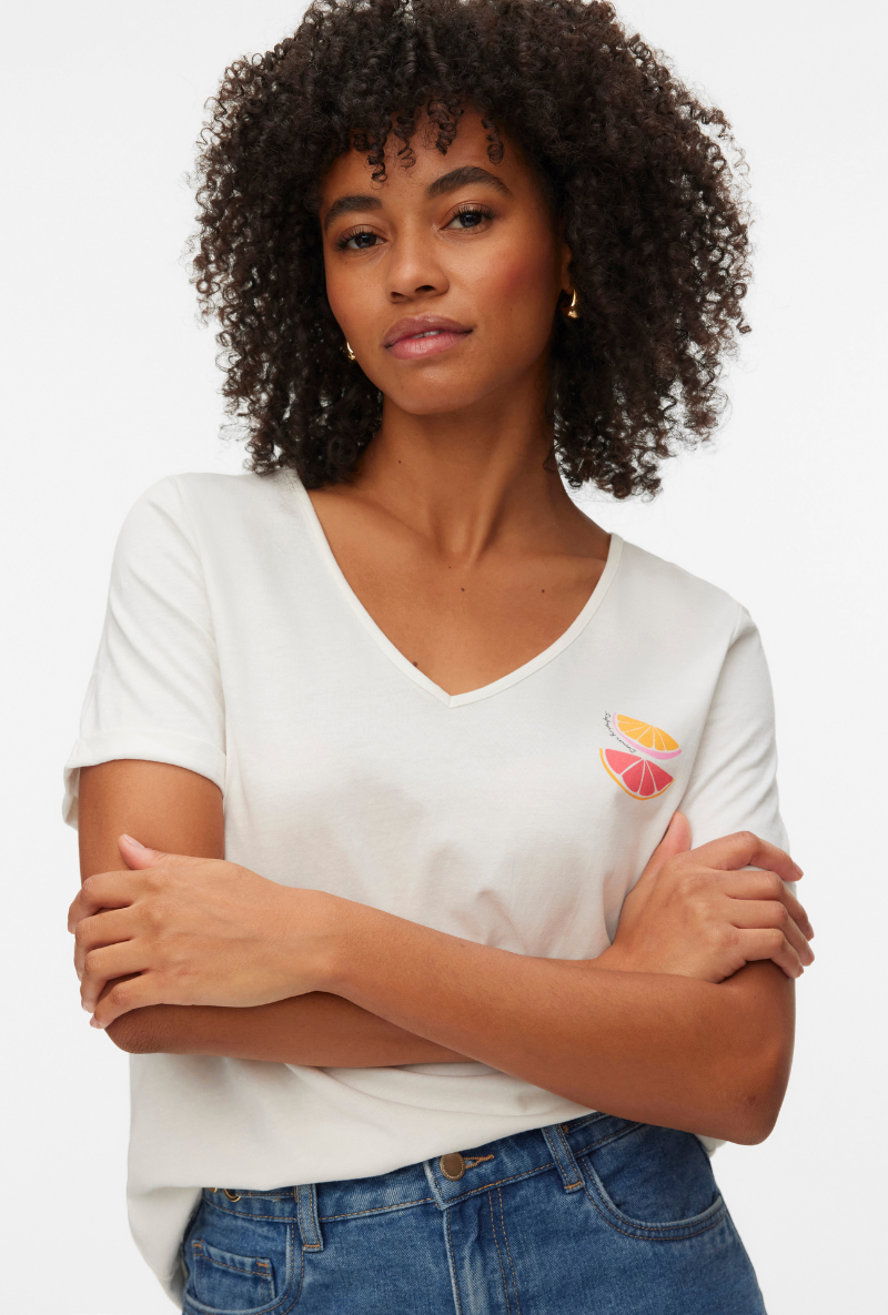 Front image of Kanya shortsleeve v neck tshirt in white, by brand Vero moda