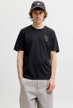 Front image of a model wearing Brewy ss tee in black, by brand Jack&jones