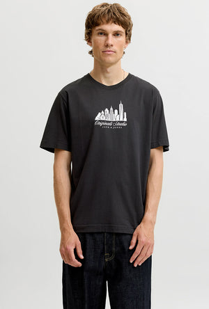 Front image of the Norrebro skyline tee in black, by brand Jack&jones