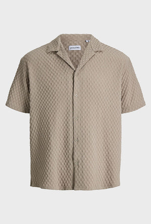 Front image of the Sean resort shirt in brown, by brand Jack&jones