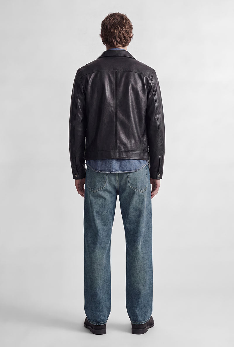 Back image of a model wearing Ted jj cooper am559 jeans in denim, by brand Jack&jones