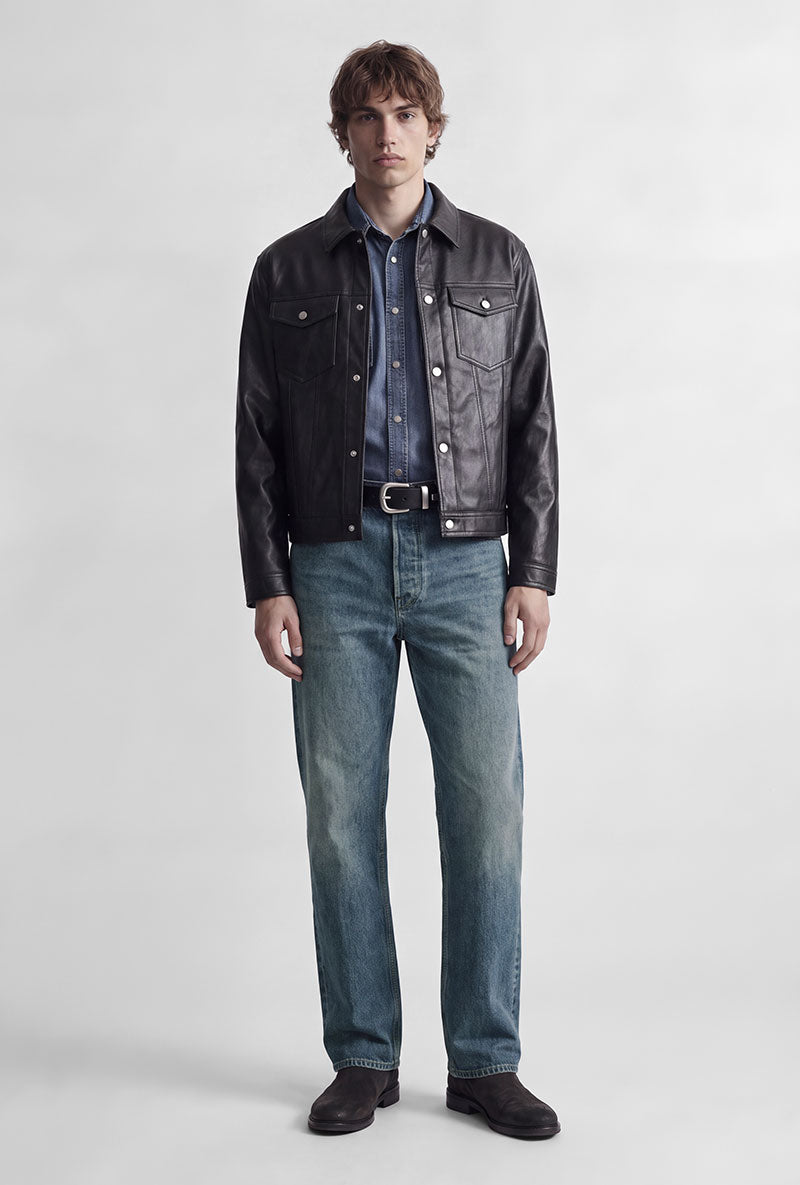 Front image of a model wearing Ted jj cooper am559 jeans in denim, by brand Jack&jones