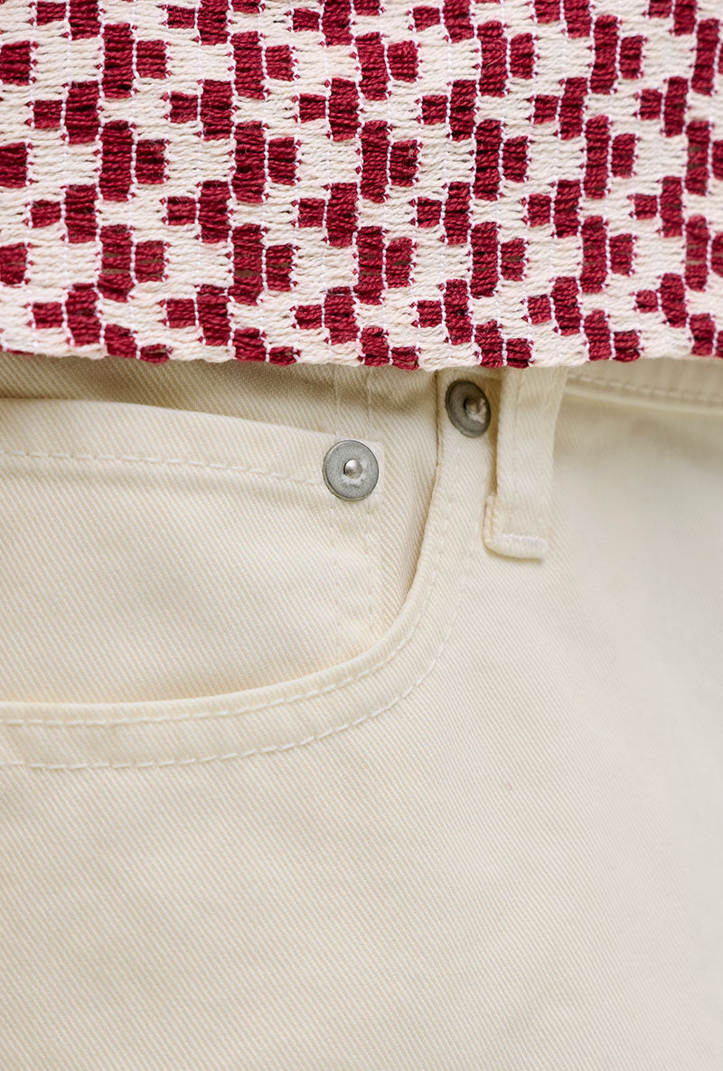 Front detail image of Tony original 017 shorts in cream, by brand Jack&jones