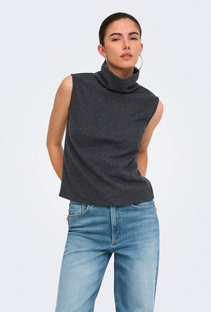 Front image of a model wearing the Hero life s/l turtleneck top in dark grey, by brand Jacqueline de yong