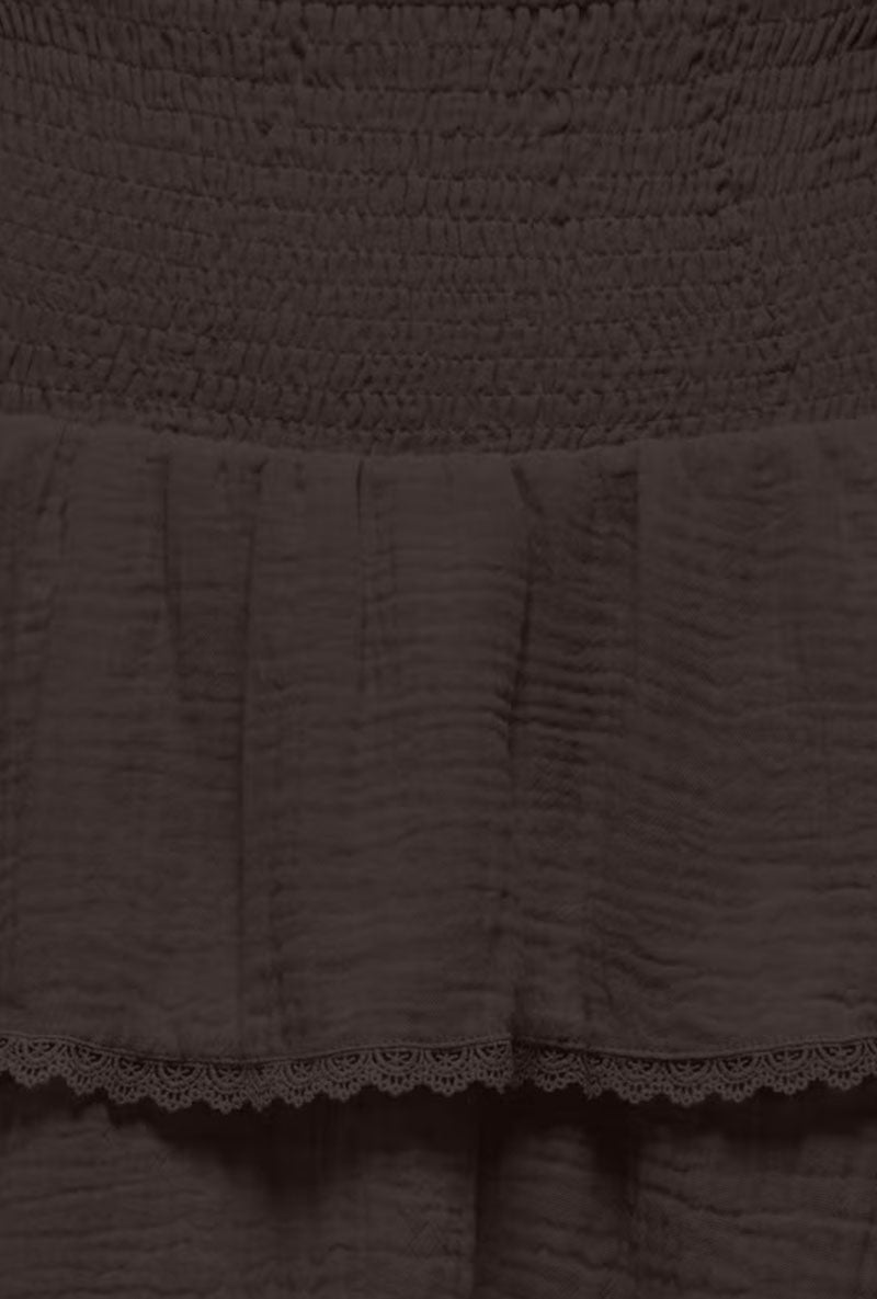 Detail image of Theis life hw smock skirt in brown, by brand Jacqueline de yong