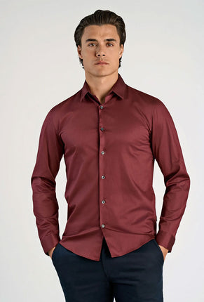 Front image of a model wearing Plain sateen superlflex shirt in burgundy, by brand Lindbergh