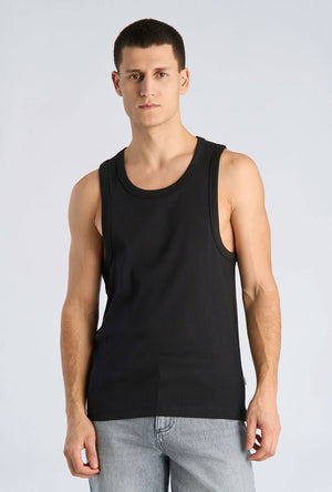 Front image of a model wearing the Slim fit tank top in black, by brand Lindbergh