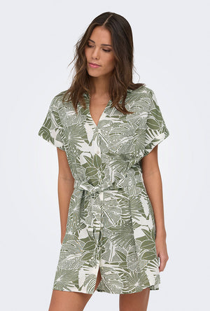 Front image of a model wearing the Jakari linen ss shirt dress in green, by brand Only
