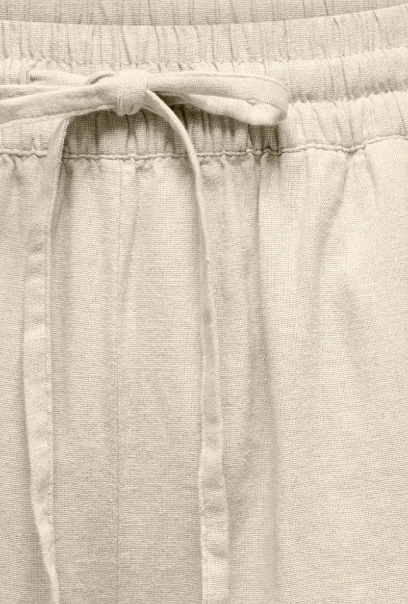 Drawstring image of Jdy say hw linen string shorts in oat, by brand Jacqueline de yong