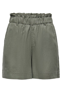 Front image of the Zanzi life shorts in olive, by brand Only