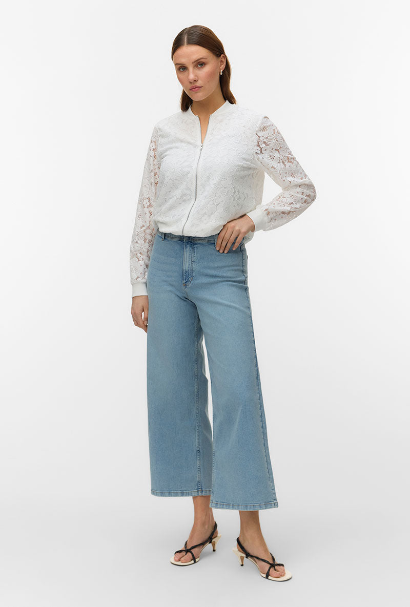 of Honey lace bomber jacket in , by brand Vero moda