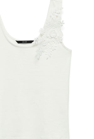 Detail image of the Layla ss u neck top in white, by brand Vero moda