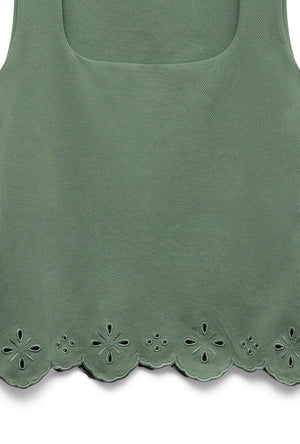 Detail image of the Louise sl square neck top in green, by brand Vero moda
