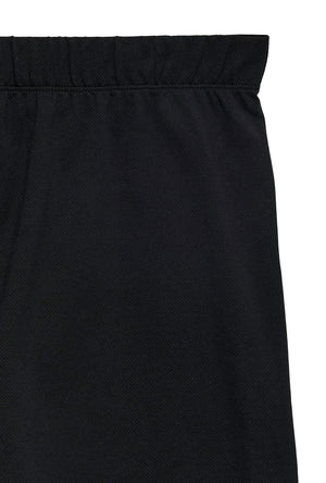 Detail  image of the Louise hw shorts in black, by brand Vero moda