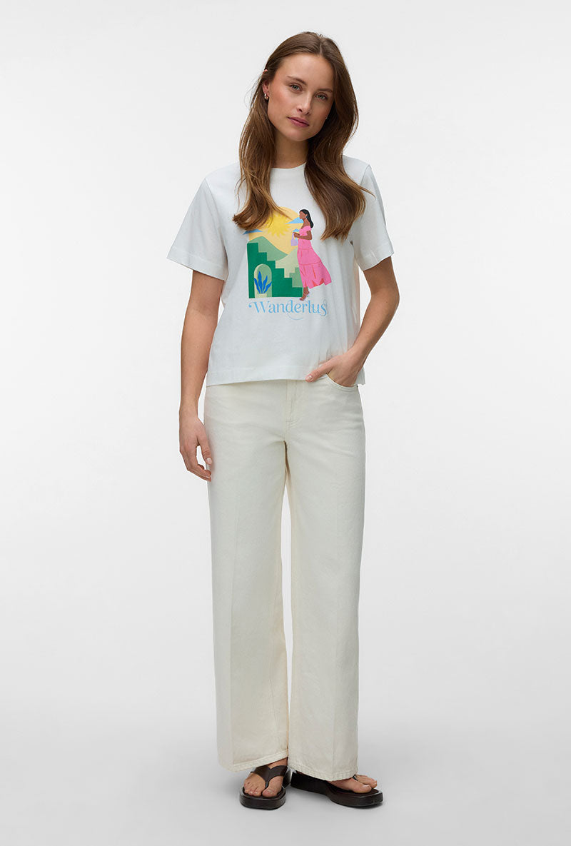 Front image of a model wearing Salli mette ss t in mul1, by brand Vero moda