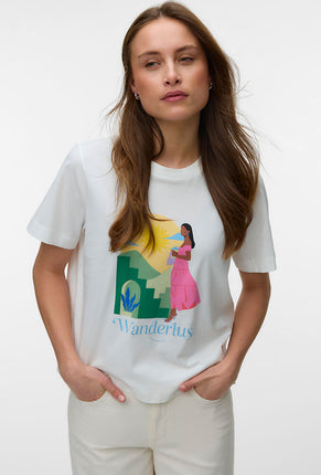 Front image of a model wearing Salli mette ss t in mul1, by brand Vero moda