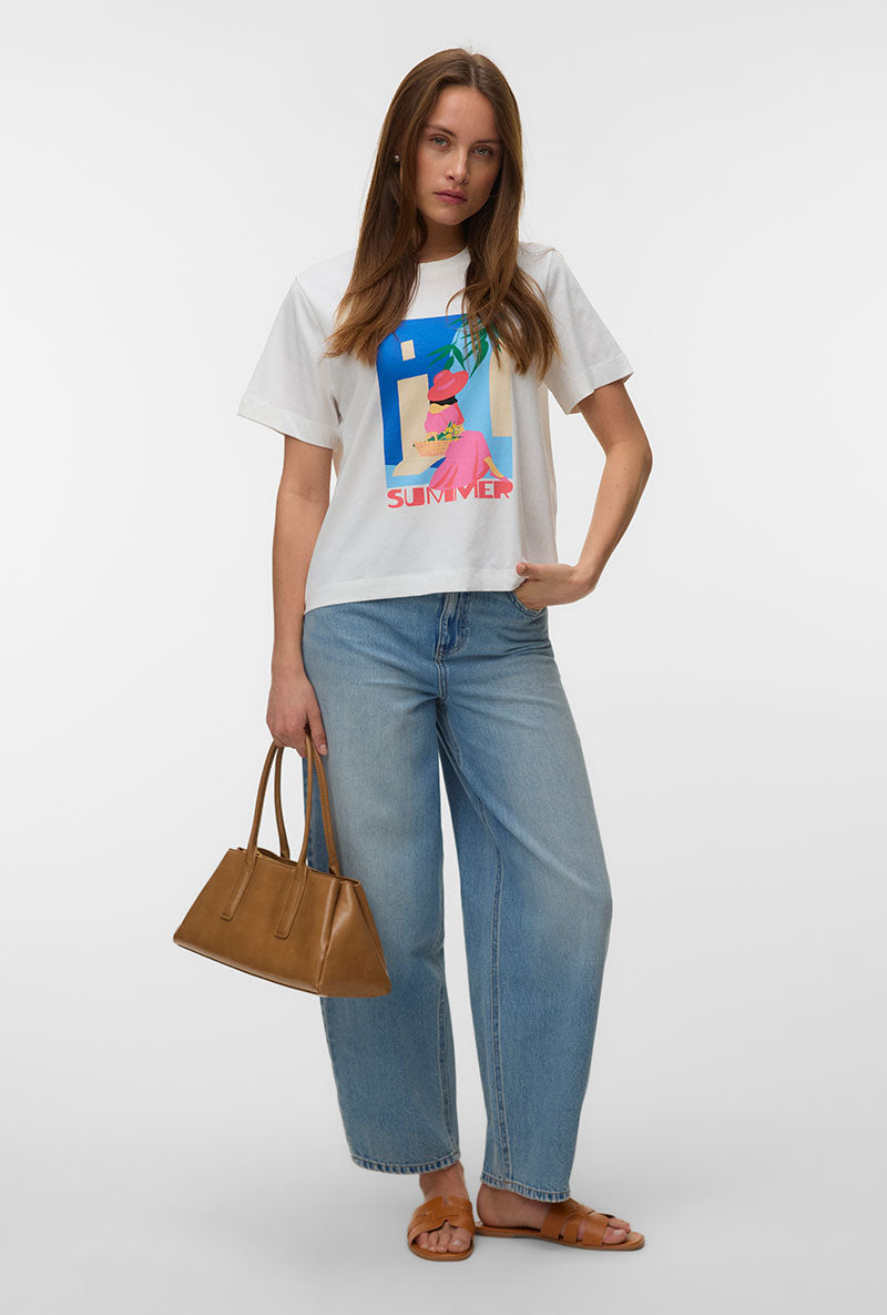 Front image of a model wearing Salli mette ss t in mul3, by brand Vero moda