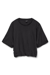 Front image of the Aya penny ss cropped top in black, by brand Vero moda