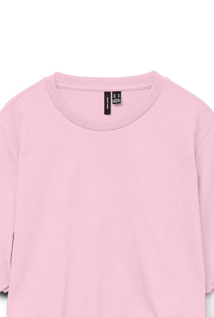 Detail image of the Aya penny ss cropped top in pink, by brand Vero moda