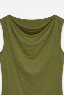 Front image of the Cara sl boatneck top in olive, by brand Vero moda