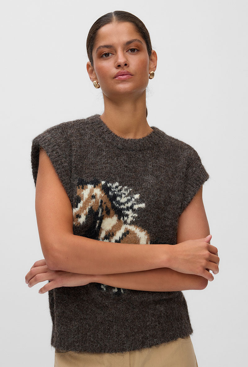 Front image of a model wearing Marianna sl oneck vest in chocolate, by brand Vero moda