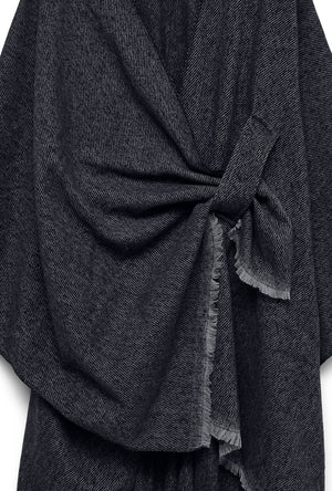 Detail image of the Molly poncho in chocolate, by brand Vero moda