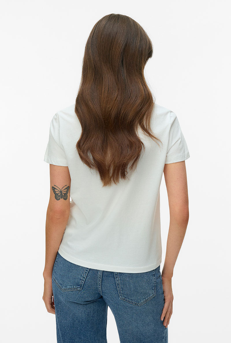 Back image of a model wearing Vanja francis ss top in white/red, by brand Vero moda